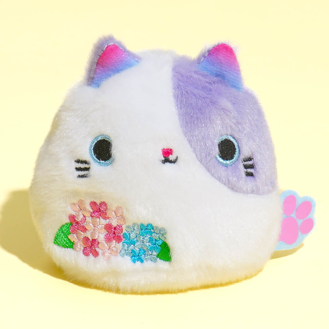 Neko Dango Flower Plushie - Hydrangea / Mini – Blippo